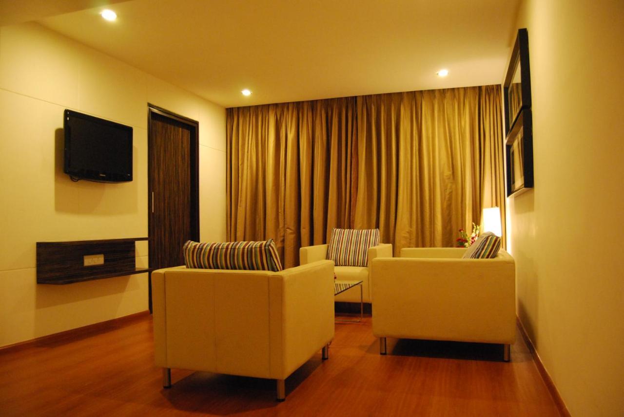 Royal Park Kakinada Hotel Exterior photo